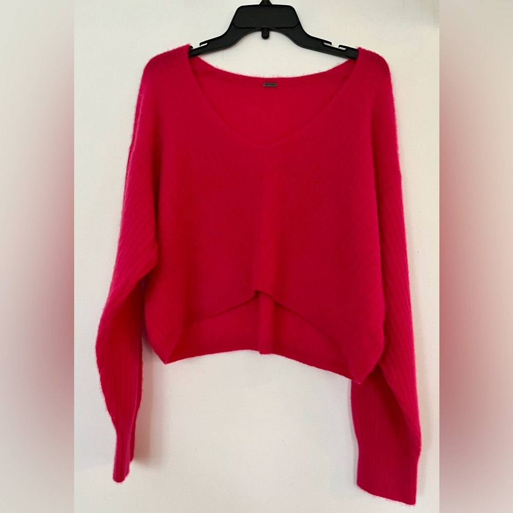 Free People Fuschia 100% Cashmere V-Neck Cropped Sweater - Size: M